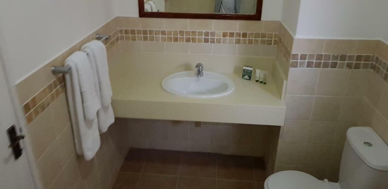 Ocean View Villas Unit G07 Port Edward Esterno foto